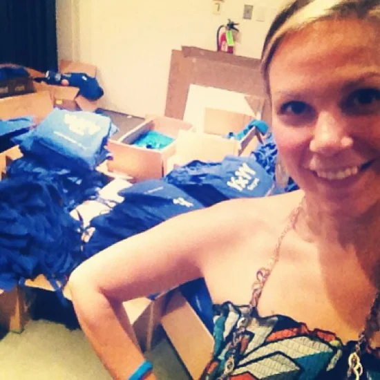 First night prep - 400 totebags are successfully filled!